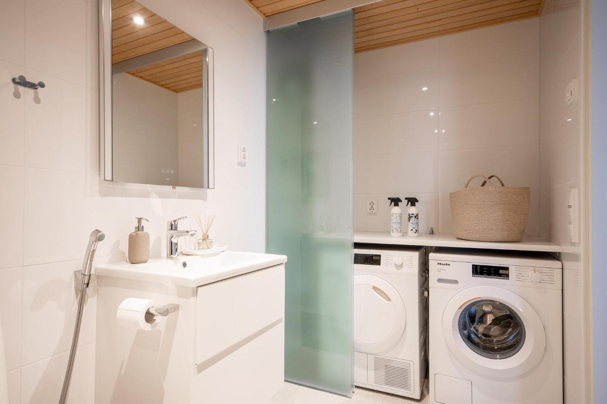 Luxury Penthouse With Stunning Sea Views & Private Sauna Helsínquia Exterior foto